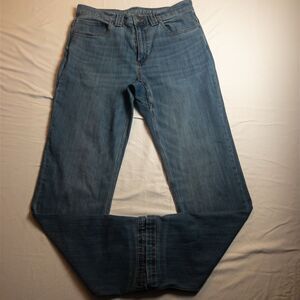 Duluth Trading Jeans Mens 34x34 Blue Denim Coolmax Flex Ballroom Relaxed Fit
